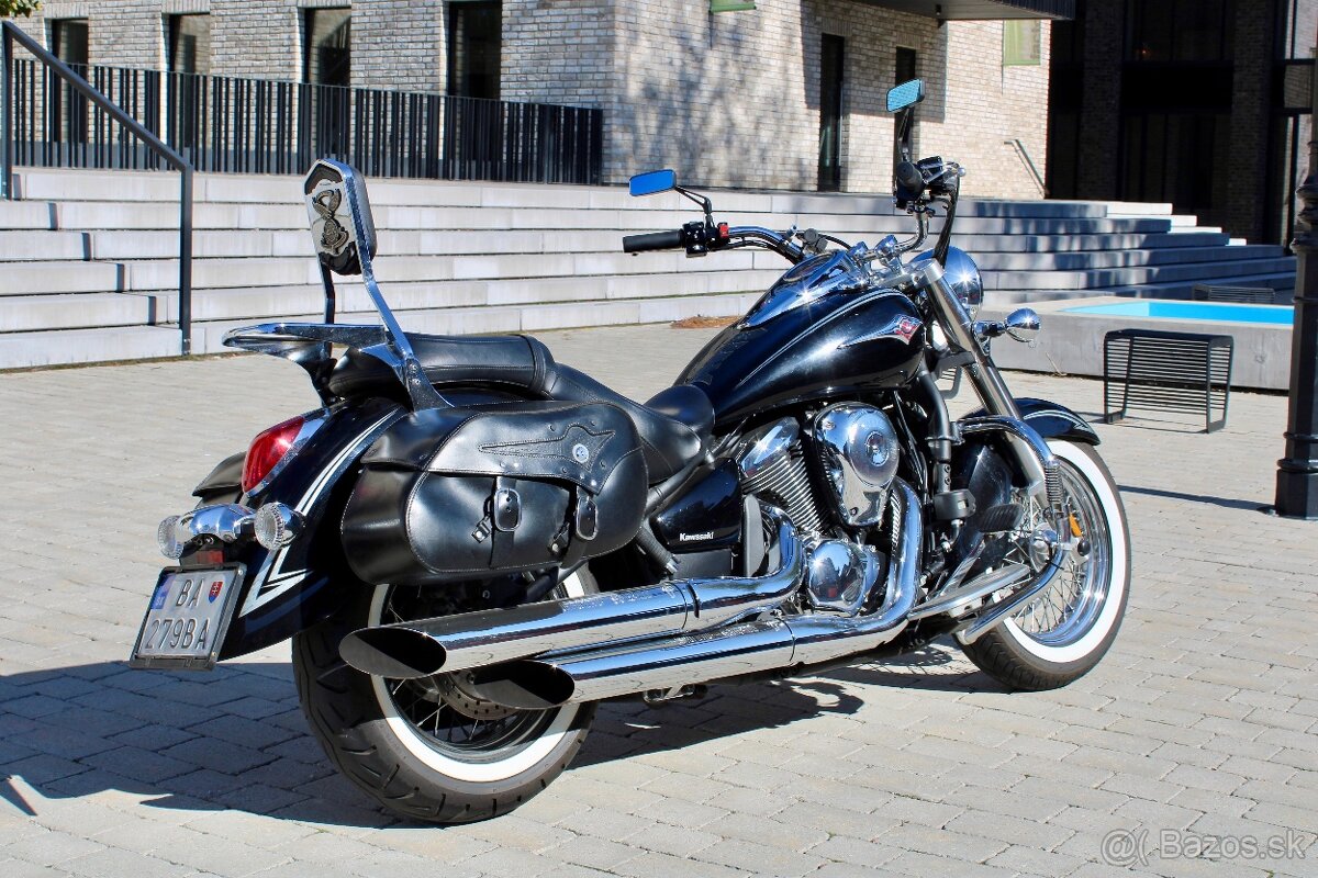 Kawasaki Vulcan VN 900 Classic Special Edition - 6