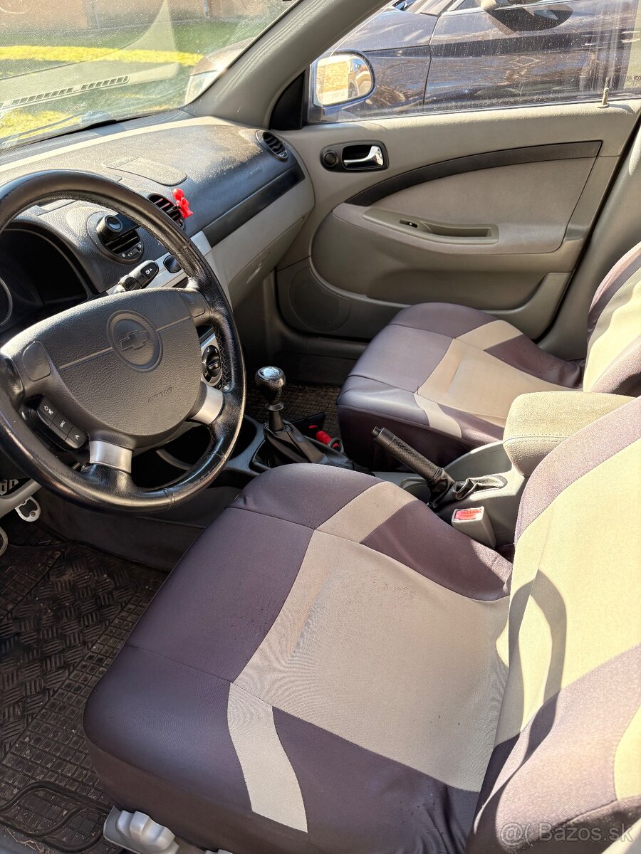 Chevrolet Lacetti Hatchback - 6