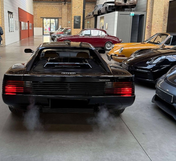 Ferrari Testarossa z roku 1989 - 6