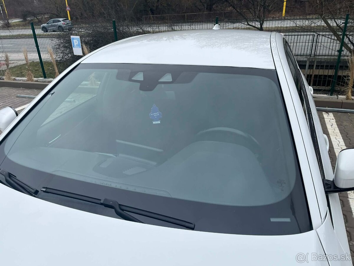 BMW 540i xDrive Limousine - Benzín - 6