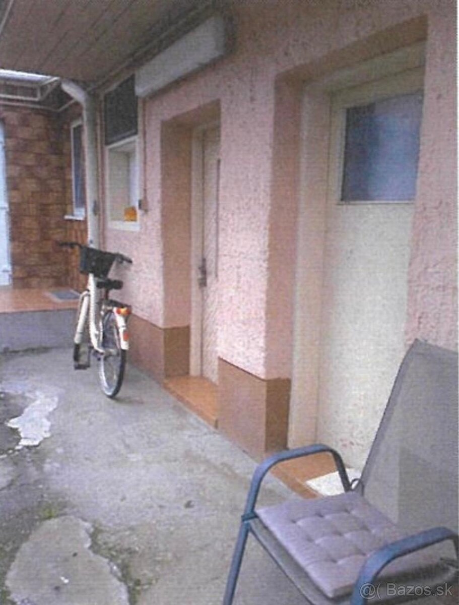 Rodinný dom - podpivničený so záhradou - 6