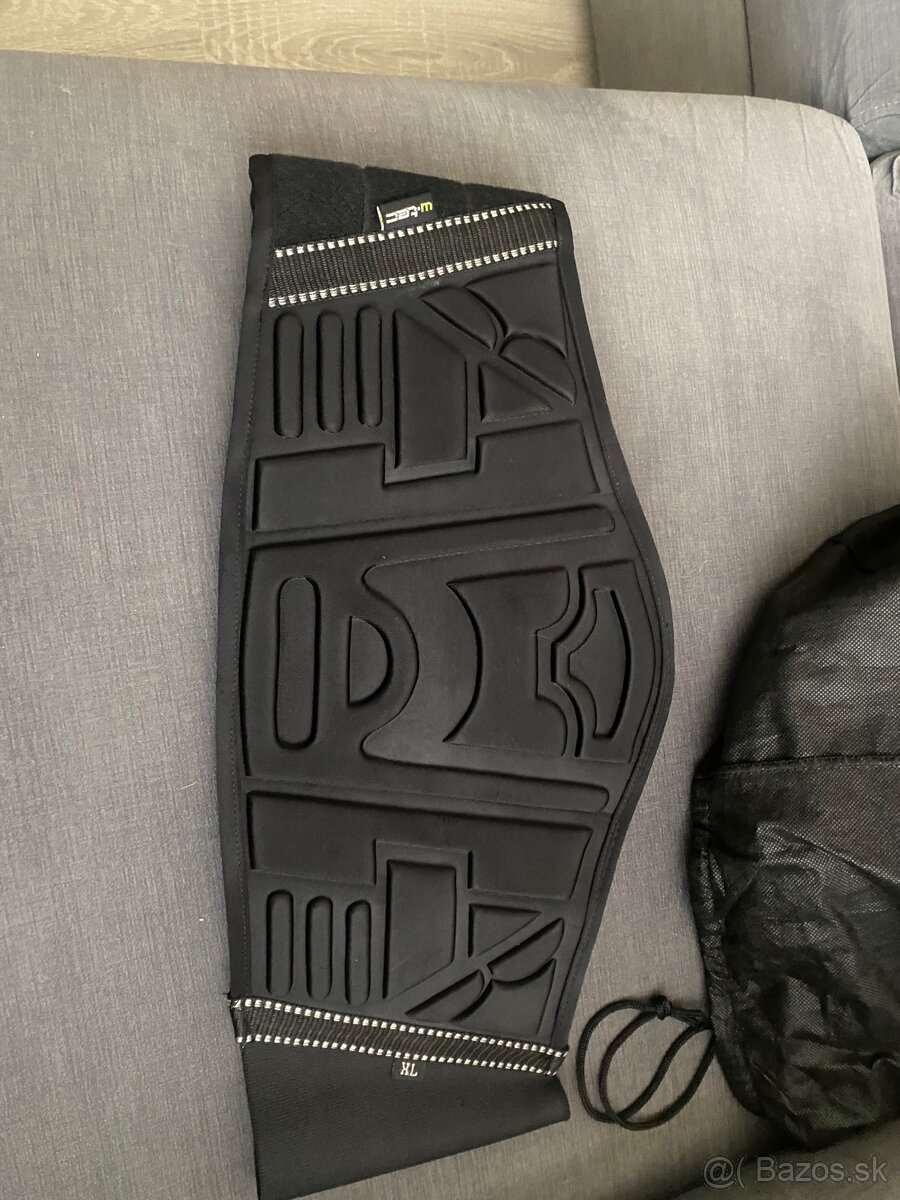 Motorkárska prilba, pas, bunda - 6