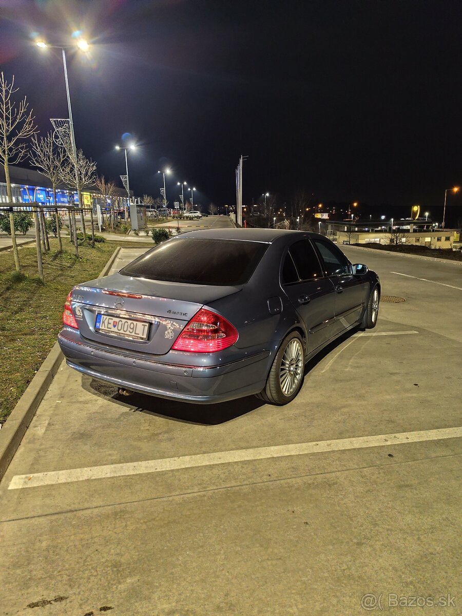 Mercedes E320i 4matic - 6