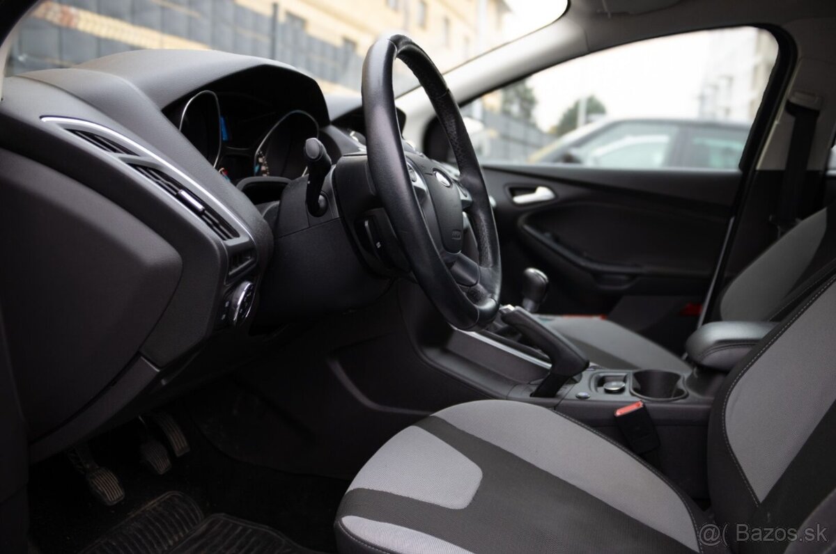 Ford Focus 1.0 - 6