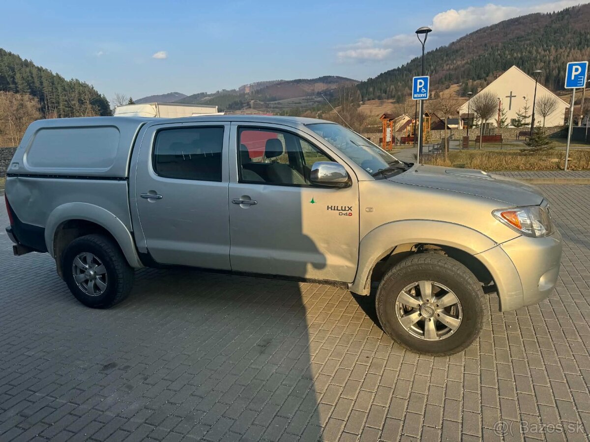 Predám Toyota Hilux 2.5, D-4D - 6