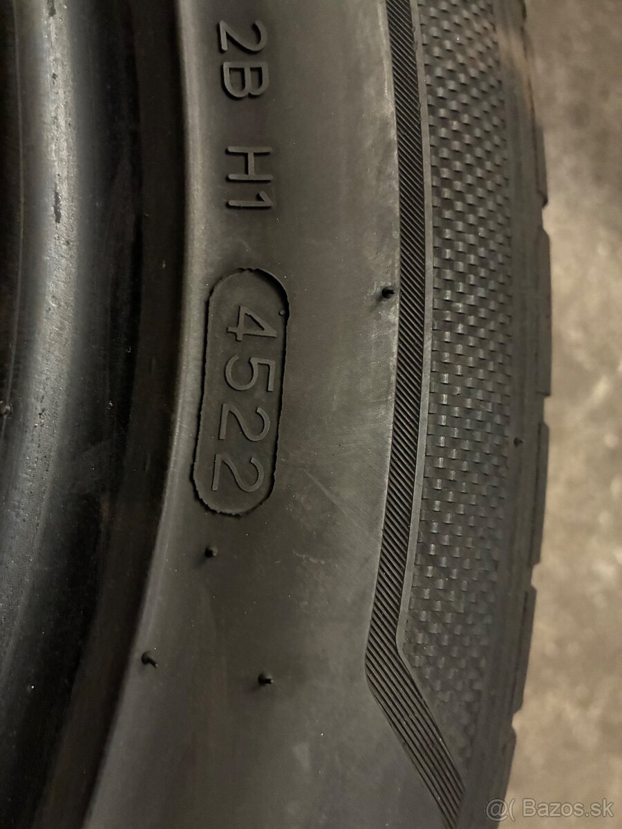 255/45R18 letne - 6