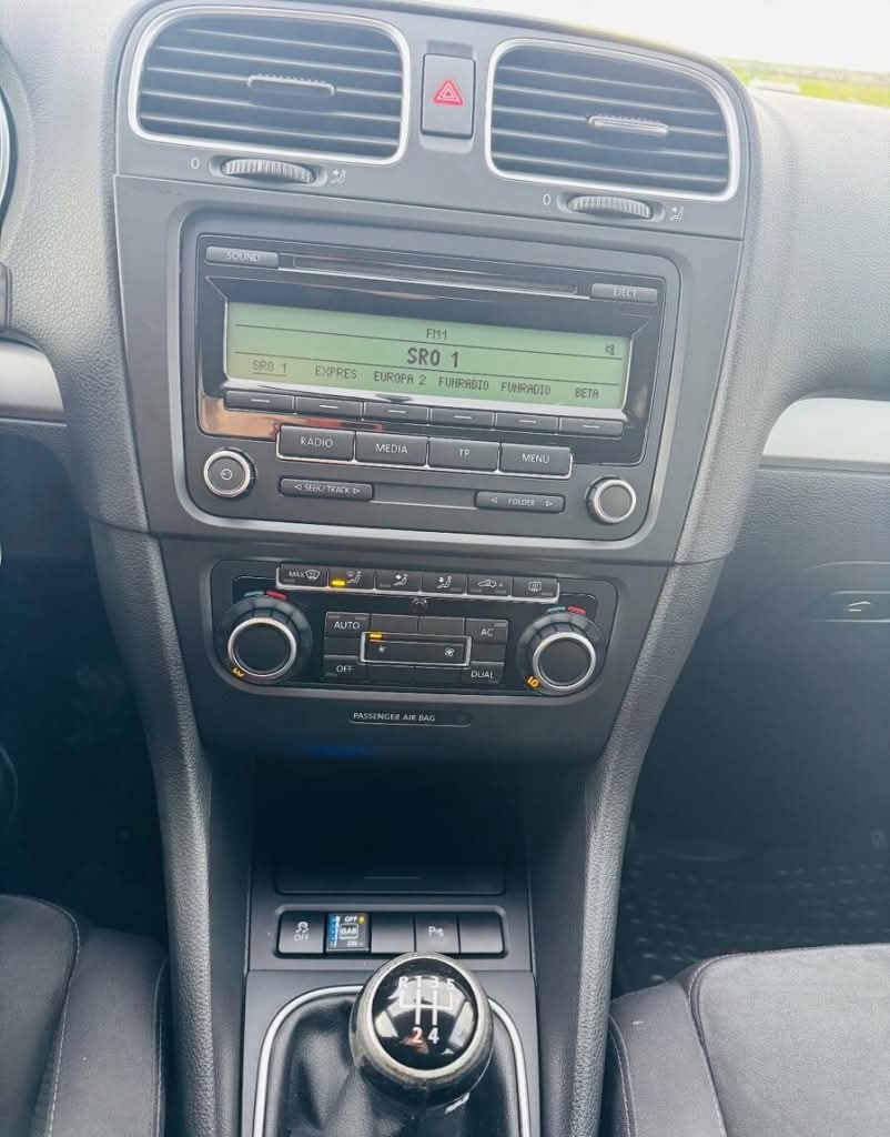 Volkswagen Golf 6 Highline Benzín +LPG - 6