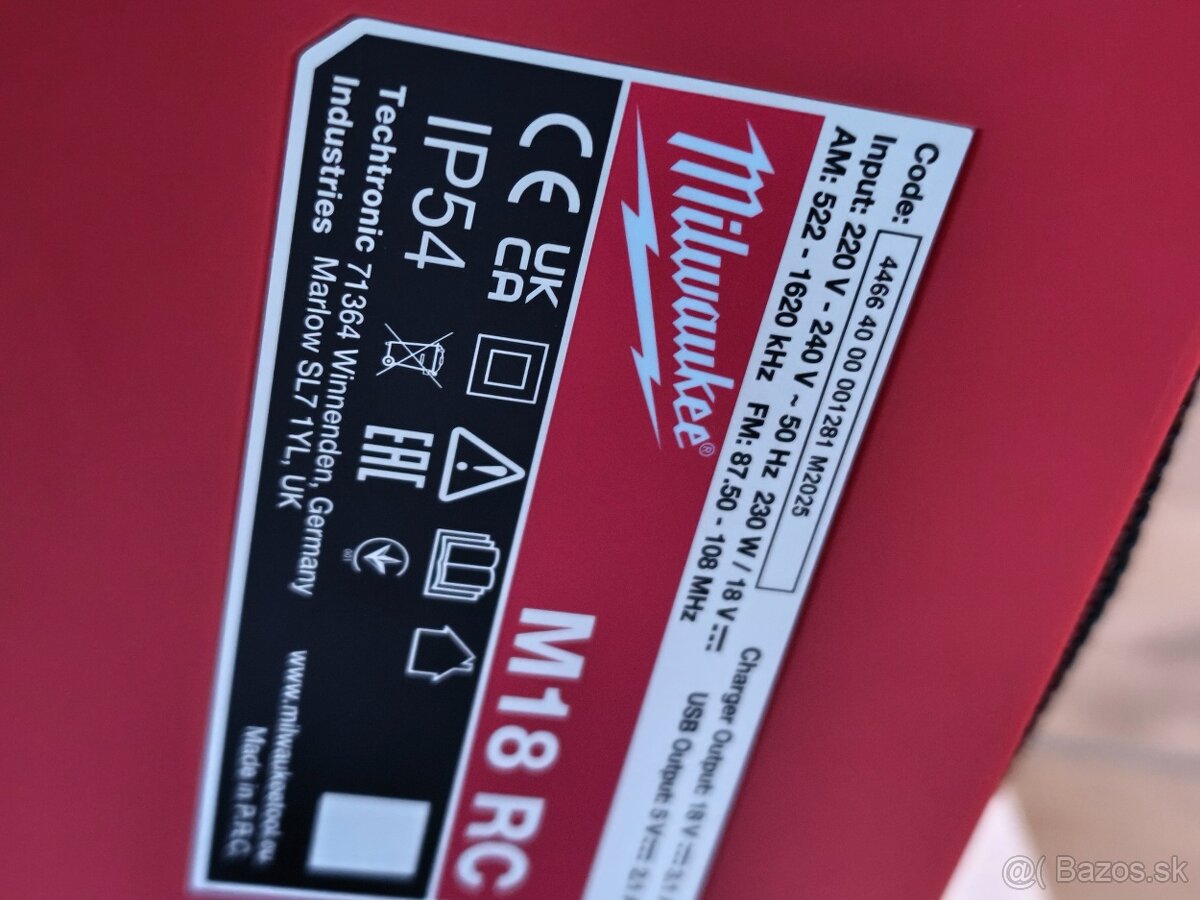 MILWAUKEE M18™ Bluetooth® Rádio / nabíjačka - 6