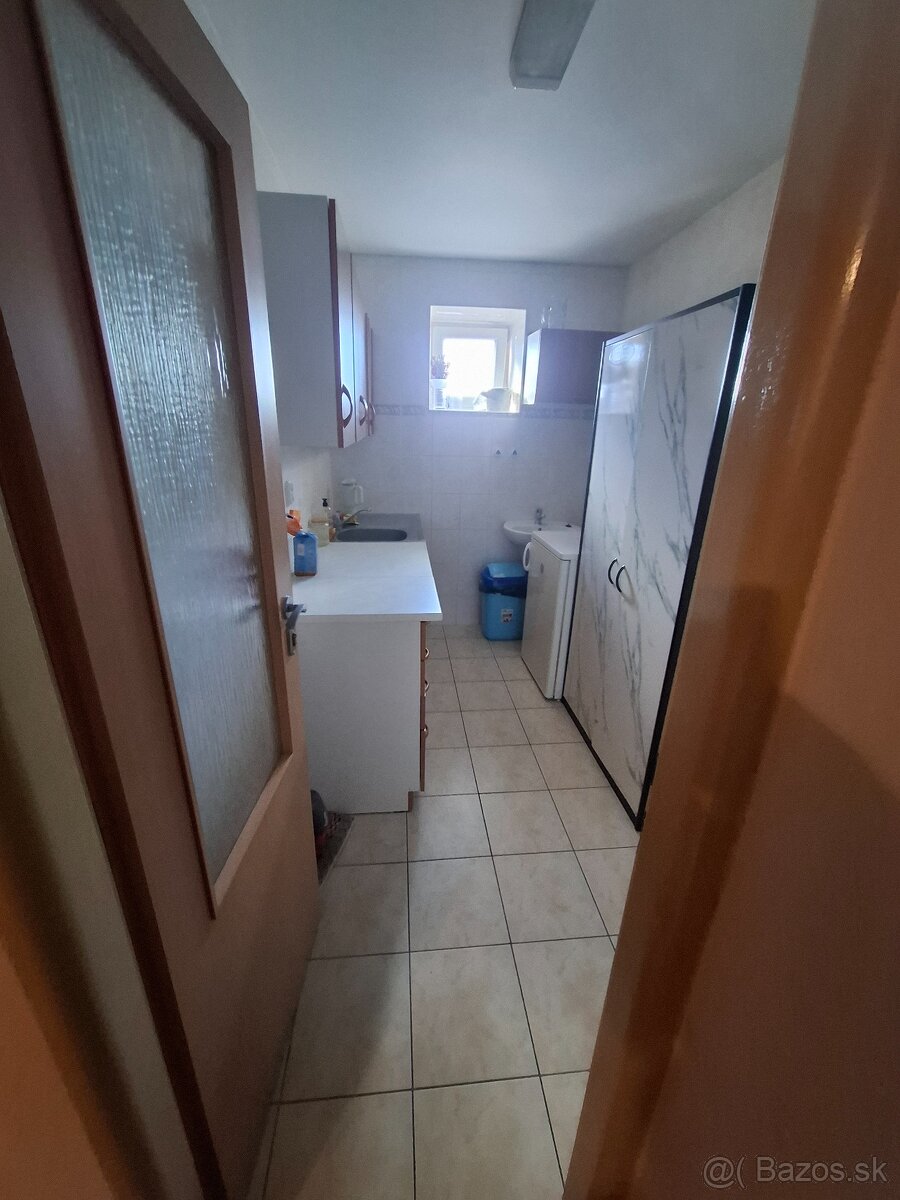kancelária / služby - 6