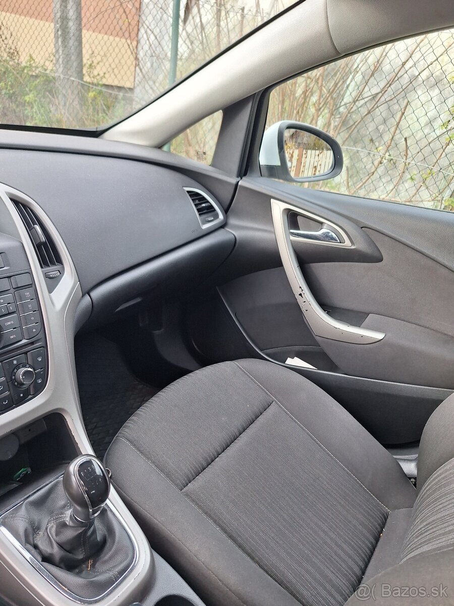 Predám Opel Astra - 6