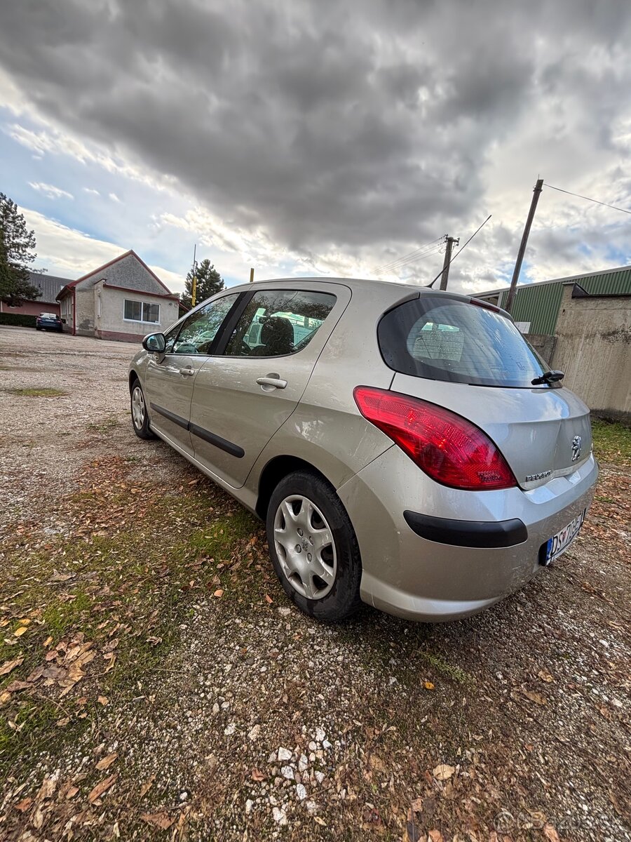 Peugeot 308 1.6 HDi (2008) - 66kW - 6