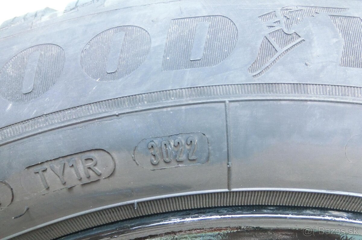 Zimné pneumatiky GOOD YEAR na diskoch . - 6