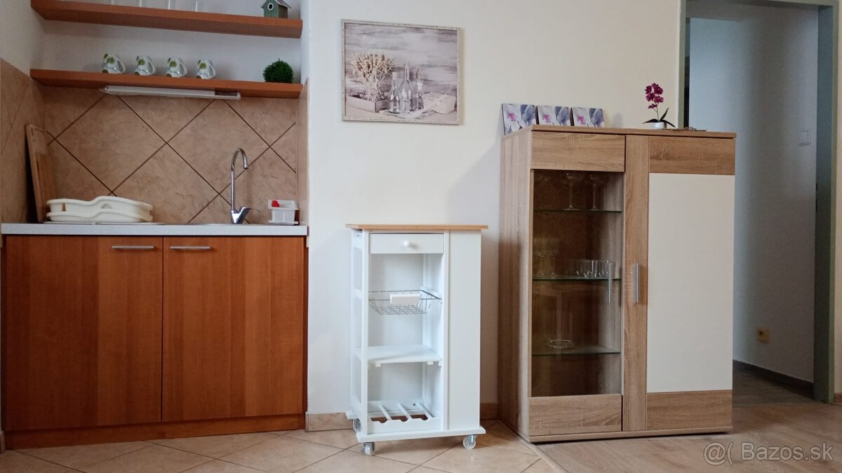Na prenájom zariadený 2 izb. byt - apartmán Poprad - Veľká - 6