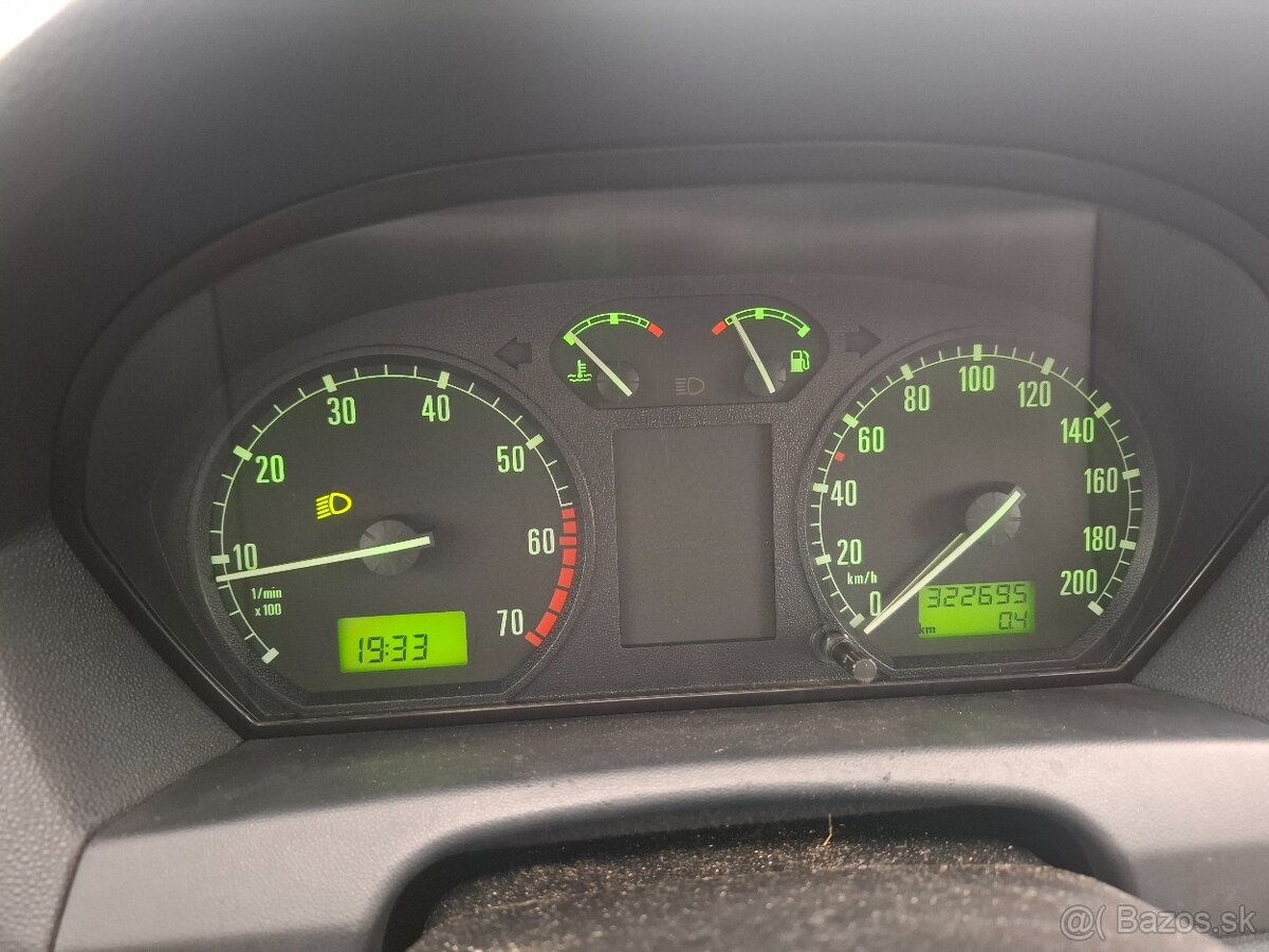 Predam skoda fabia 1.4 mpi rok 2002 - 6
