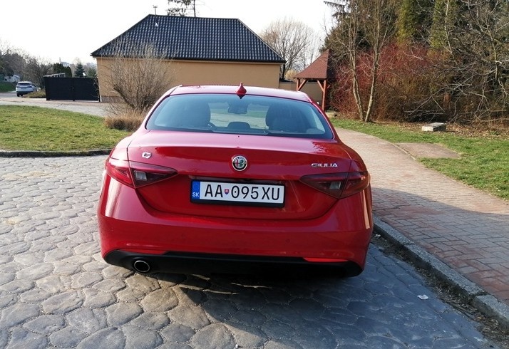 Alfa Romeo Giulia 2.2 Diesel 150ps MANUAL Q2 - 6