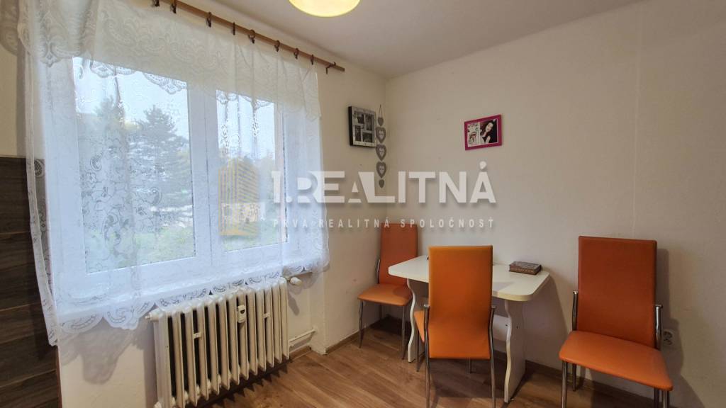 1-IZBOVÝ BYT PO KOMPLETNEJ REKONŠTRUKCII, 31 M2 ZVOLEN - SEK - 6