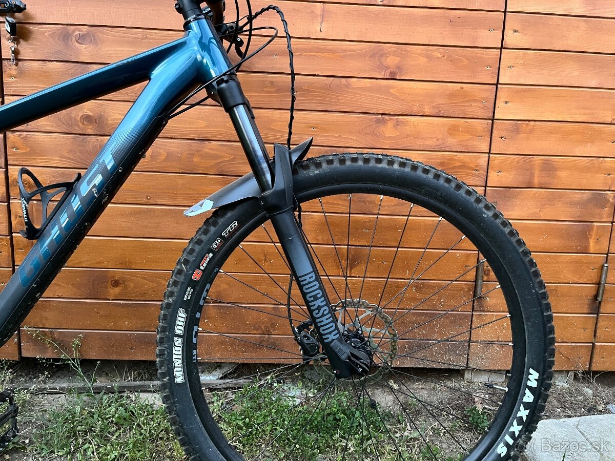 GHOST RIOT TRAIL - M - 6