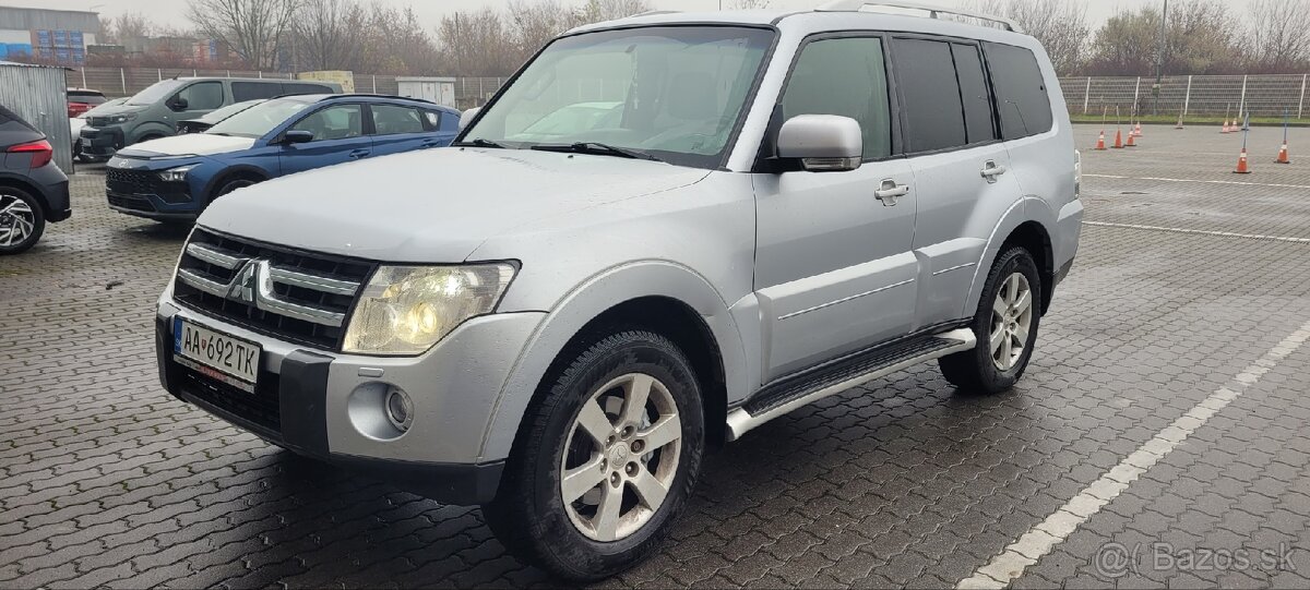 Predám Mitsubishi Pajero MK4 LWB 3.2Did - 6