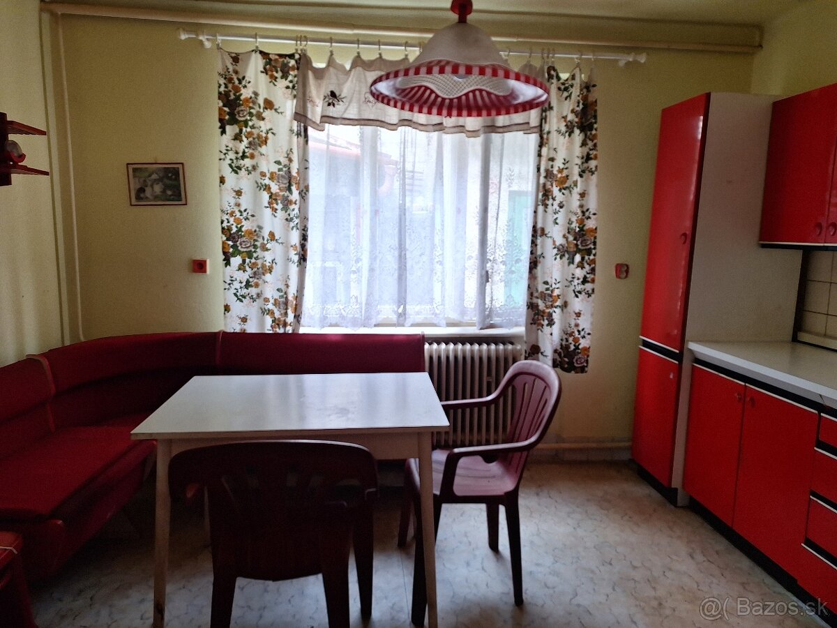 Výborný rodinný dom pre pohodlné bývanie - 6