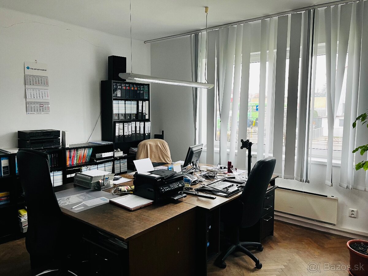 POLYFUNKČNÝ OBJEKT, 692m2, VT - 6