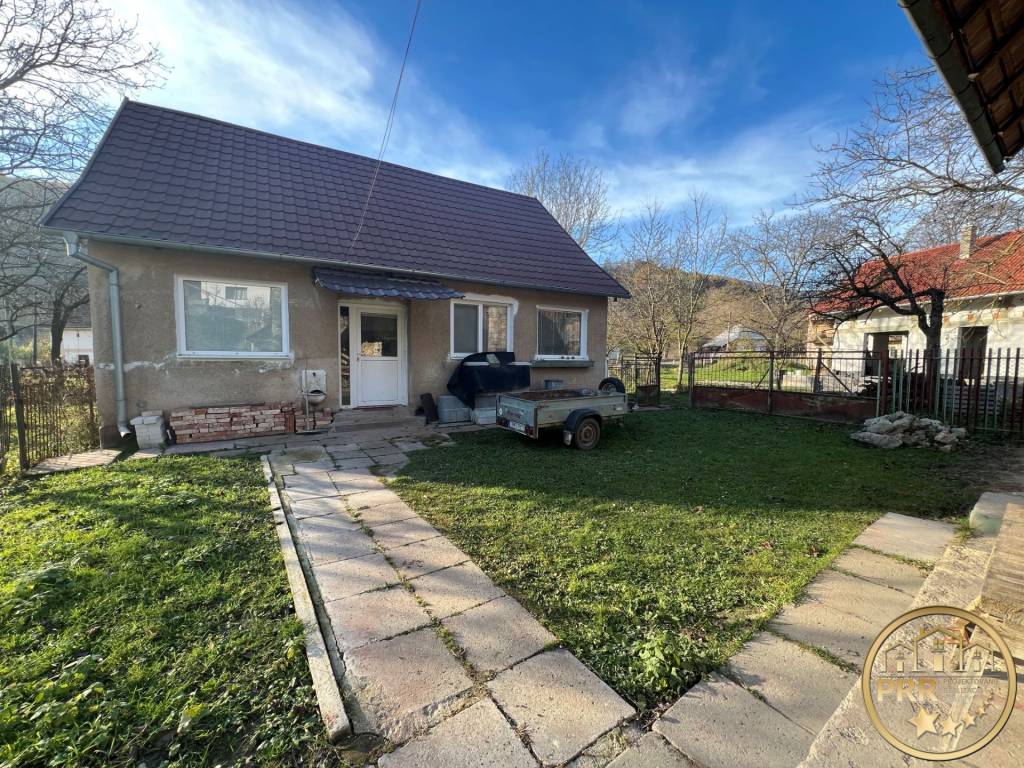 CHALÚPKA s pozemkom 456m2 v podhorskej obci Závada p/Č.vrcho - 6