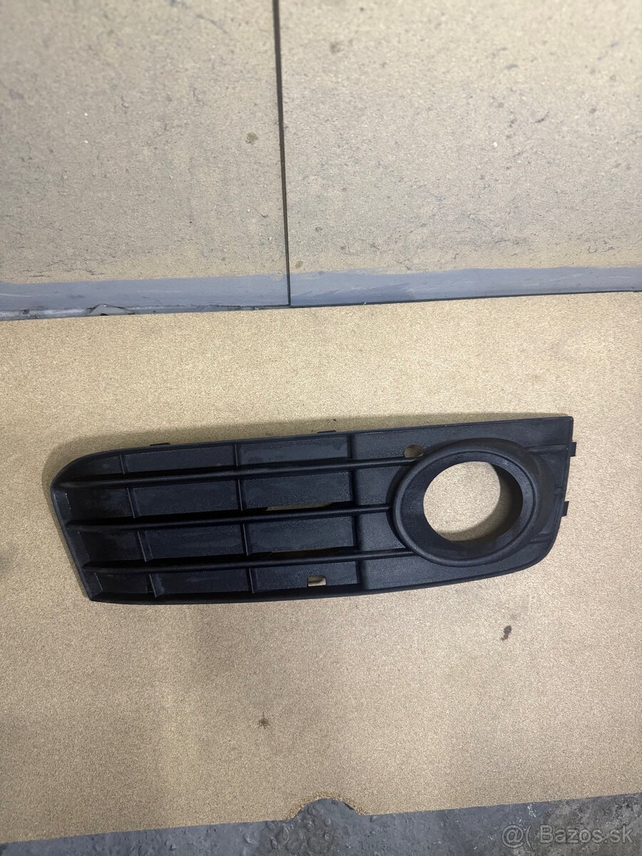 Audi A4 B8 8K0 807 682A - 6