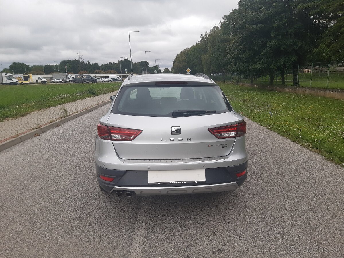 SEAT LEON 2.0 Tdi XPERIENCE 4x4 r.v 2016 - 6