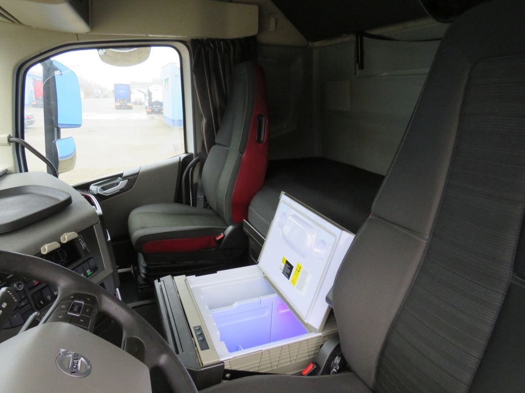 VOLVO FH 460 E6 I-SAVE – 08/2020 – 412 264 - 6