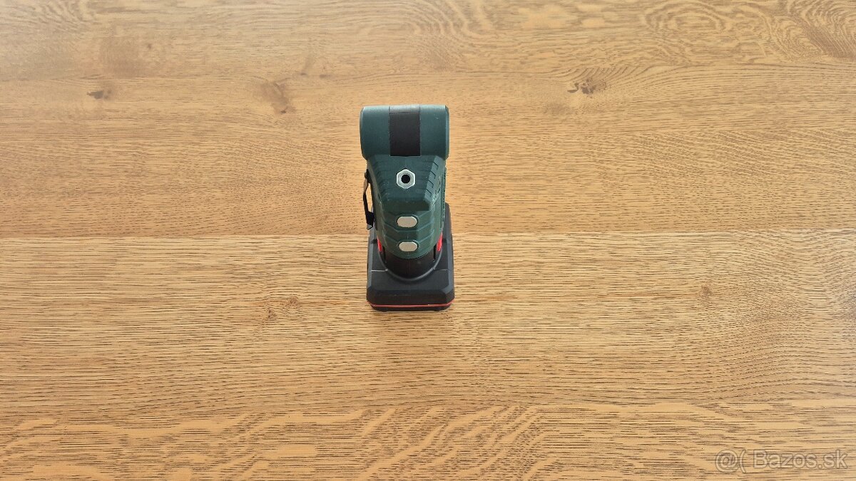 PARKSIDE 12V LED pracovné svetlo + 4Ah 12V Batéria - 6