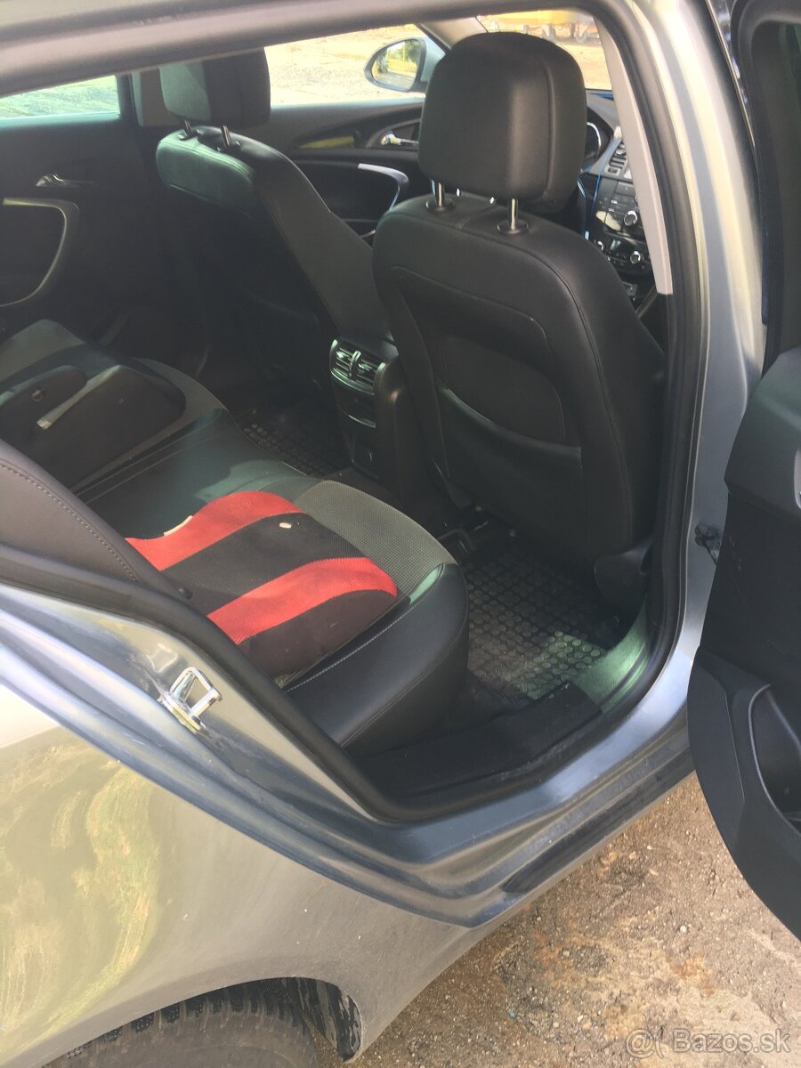 OPEL INSIGNIA Tourer 2.0 CDTI 2012 - 6