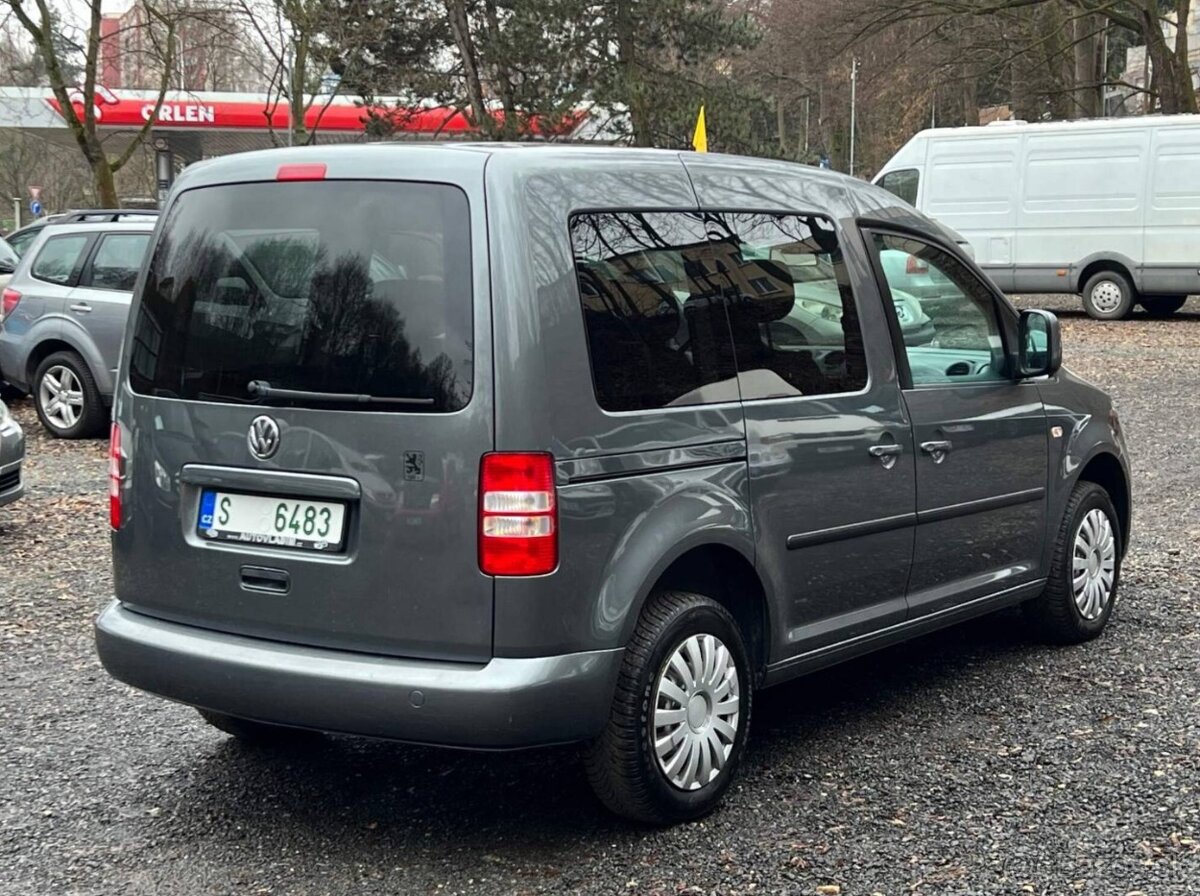 VW Caddy 1.2 TSI 77 kW 2x šoupačky 2011 klima serviska - 6