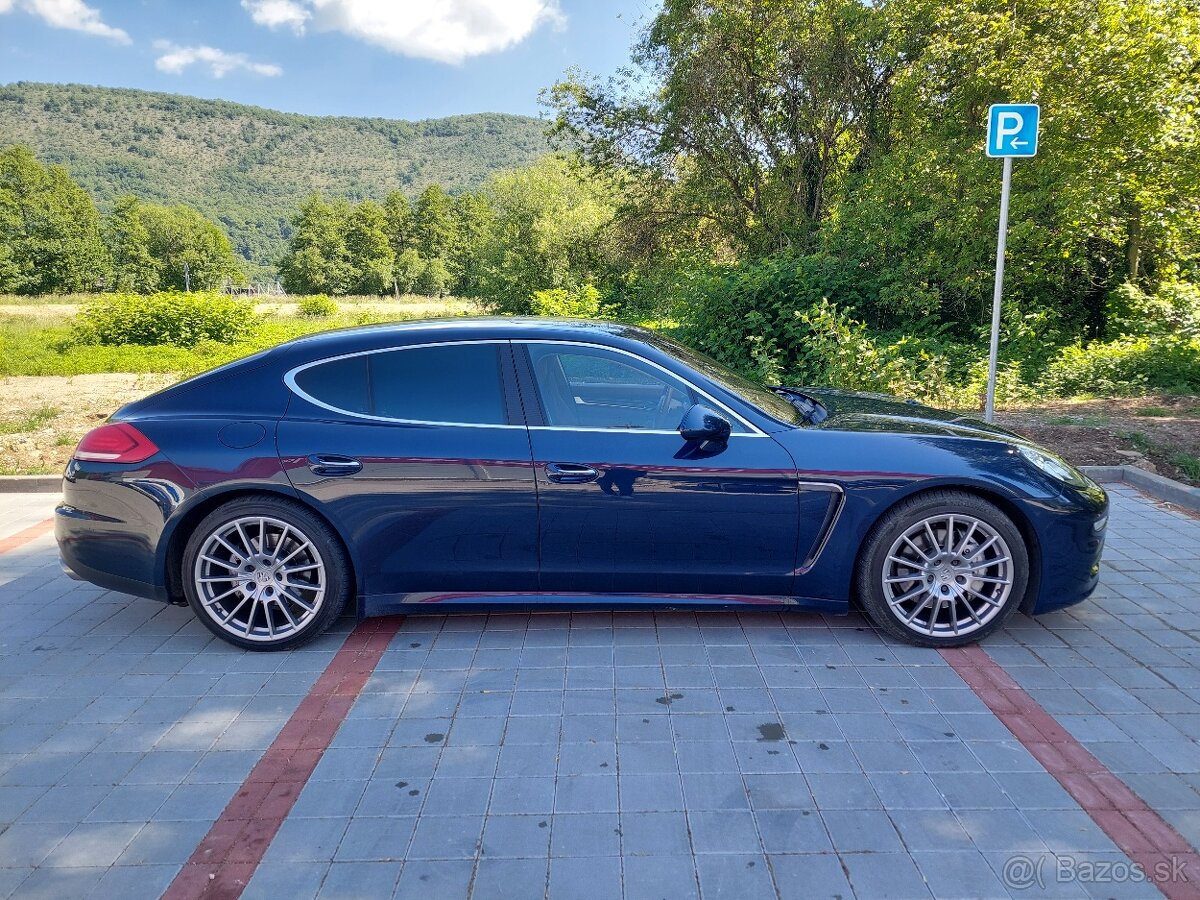 Porsche Panamera S - 6