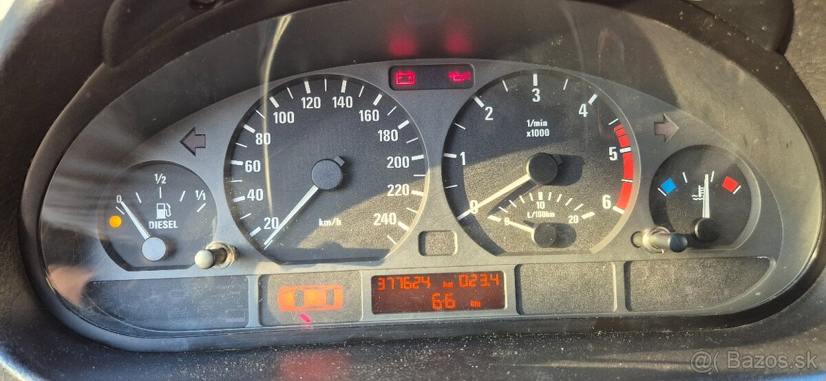 BMW 330 XD 4X4 manuál 5st. - 6