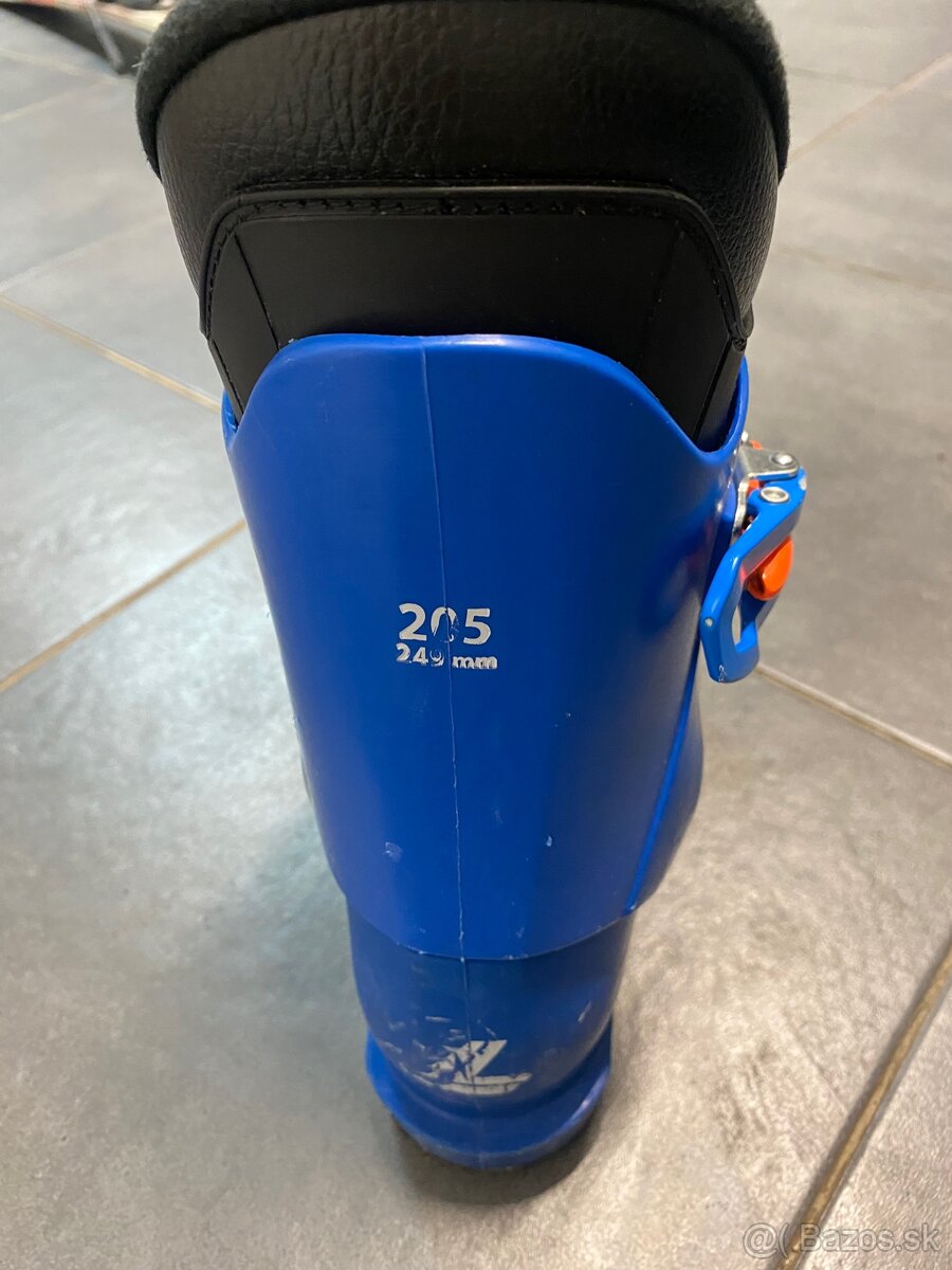 Predám detský lyžiarsky set – lyže + lyžiarky - 6