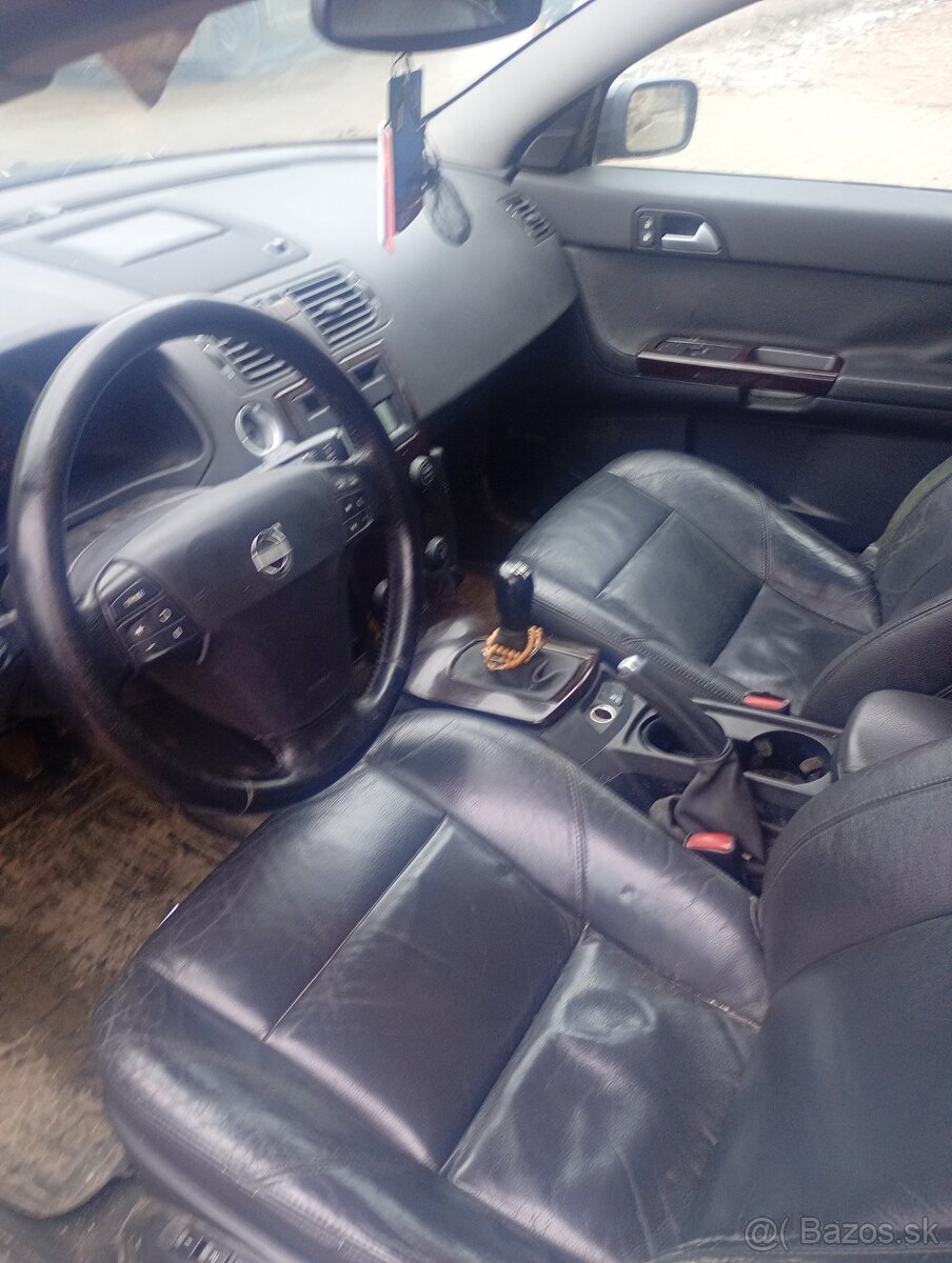 Volvo V50 2.0 100kw rok 2004 - 6