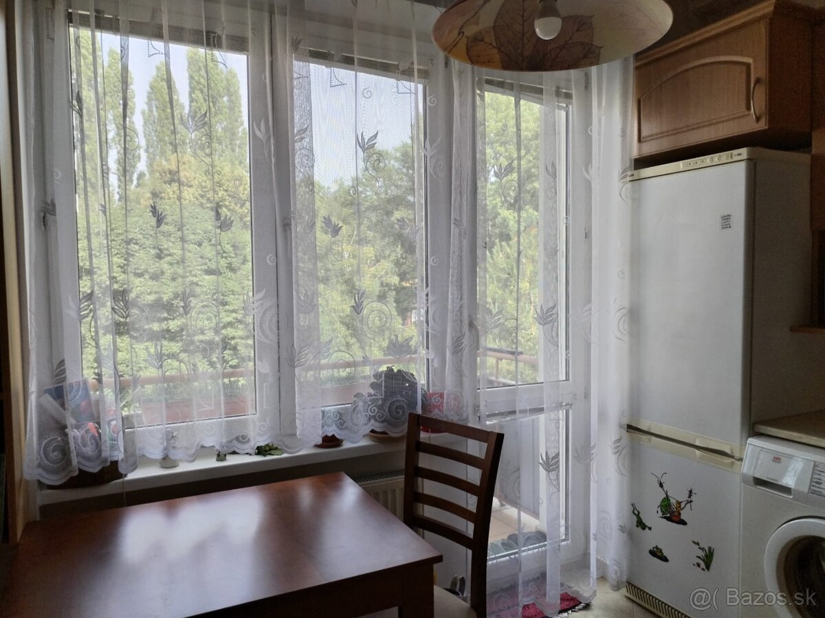 Rezervovaný - Slnečný 2-izb. byt v Krasňanoch - 6