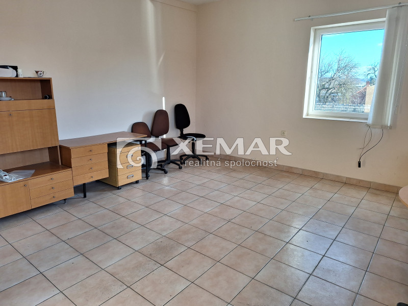 Výrobné a skladové priestory - 6