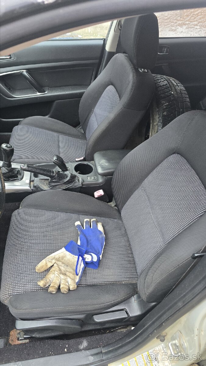 Rozpredam subaru outback 2.5 121kw manual - 6