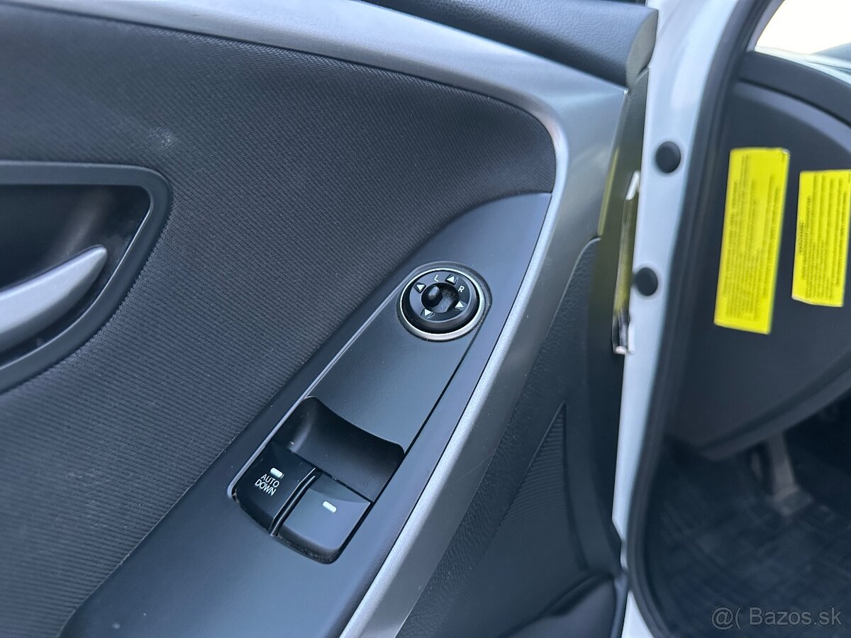 Predám Hyundai i30 1.6 Diesel - 6