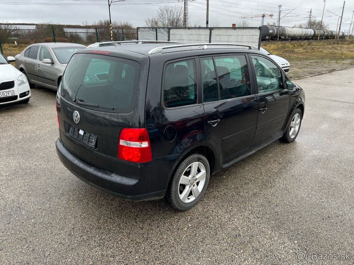 VW Touran 1.9 TDI diesel, 77kW, MT/5, rok:2006. - 6