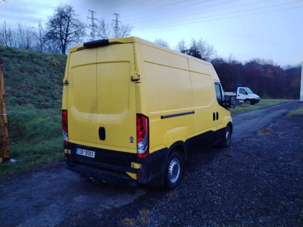 Prodám Iveco Daily 2,3D 35S13 93kW L2H2 - 6