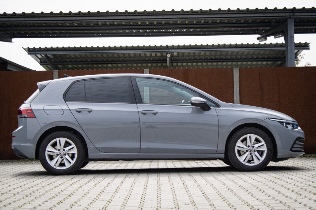 Volkswagen Golf Life 1.5 TGI Benzín + CNG - 6