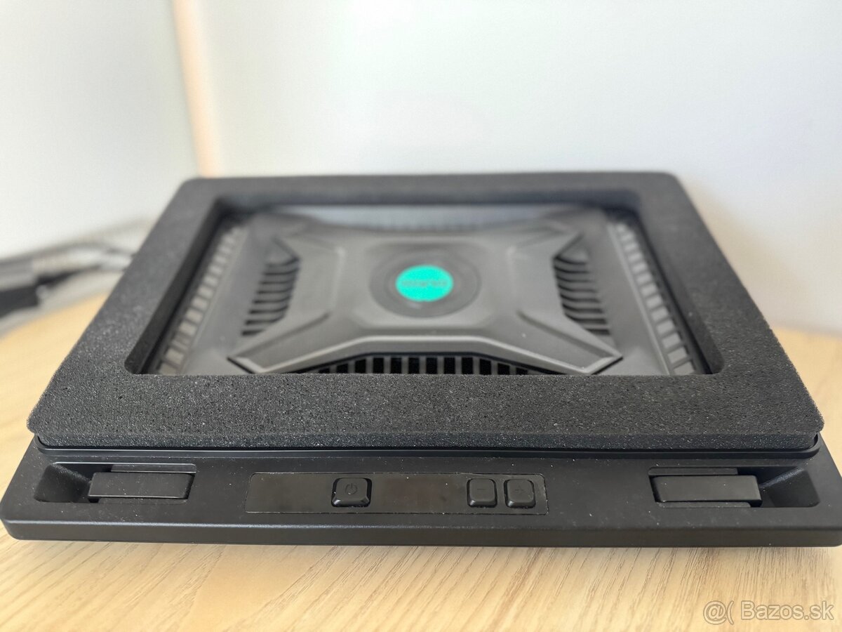 MSI Vector GP68HX RTX4080(12GB VRam) + príslušenstvo - 6