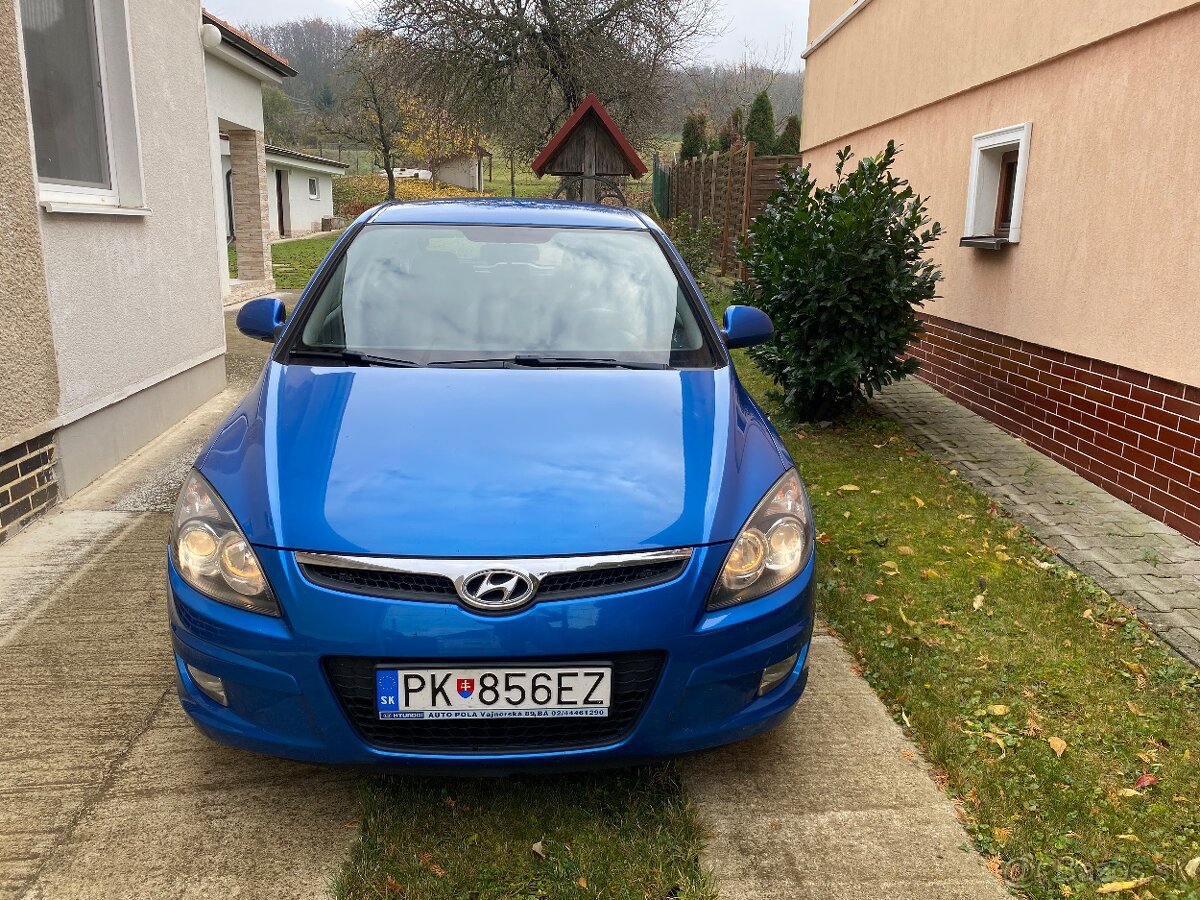 Predám Hyundai i30 1,4 80kw benzin - 6