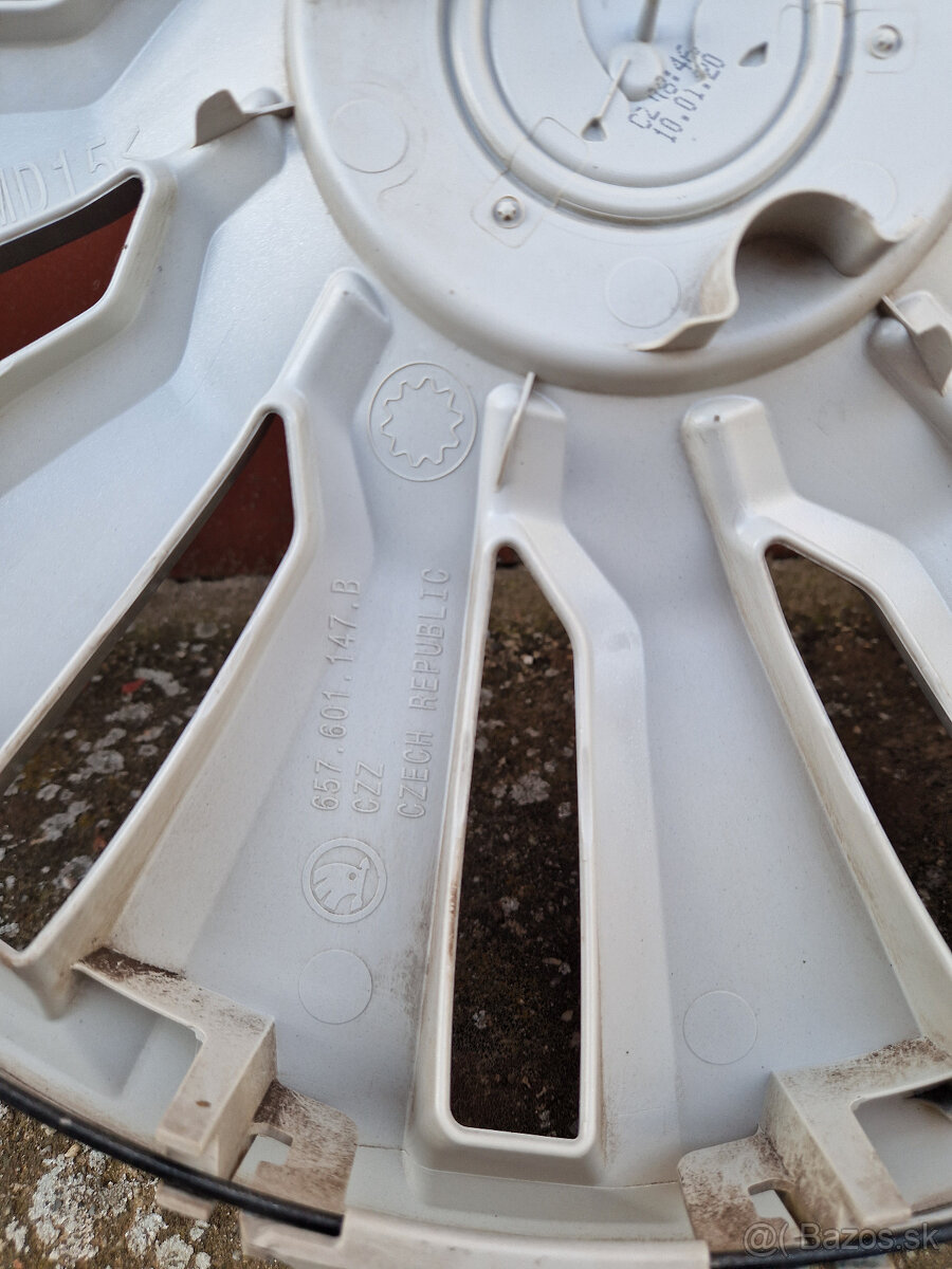 puklice skoda r16 kryty disku škoda R16 Puklice 16 - 6