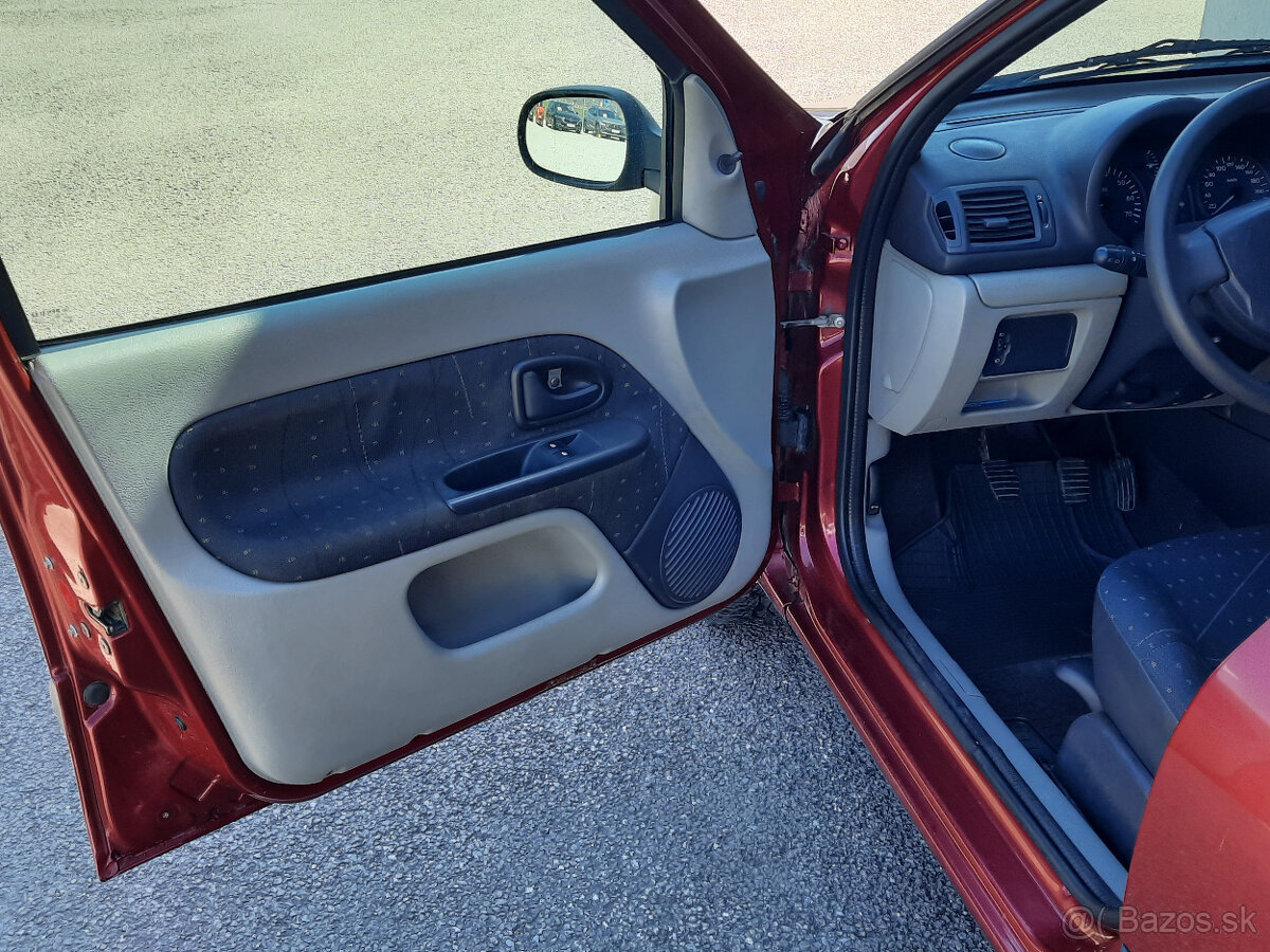 Renault Clio 1,2i - len 138.845 km - 6