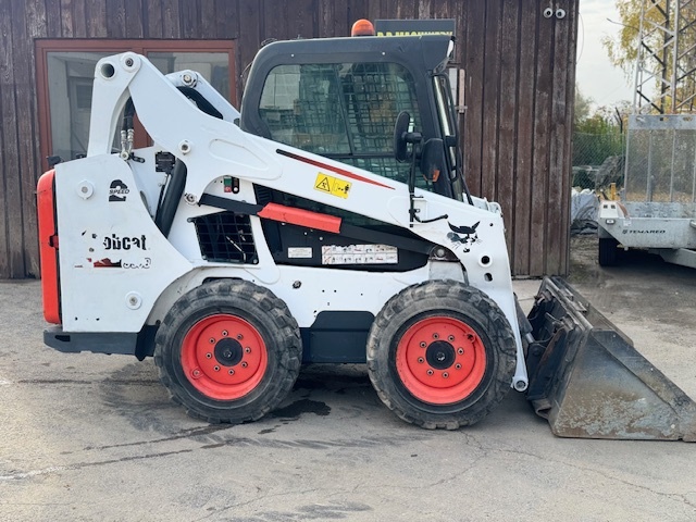 Smykový kolový nakladač Bobcat S530 - 6