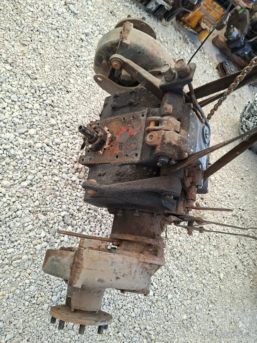 ponúkam zetor Náhradne diely - 6