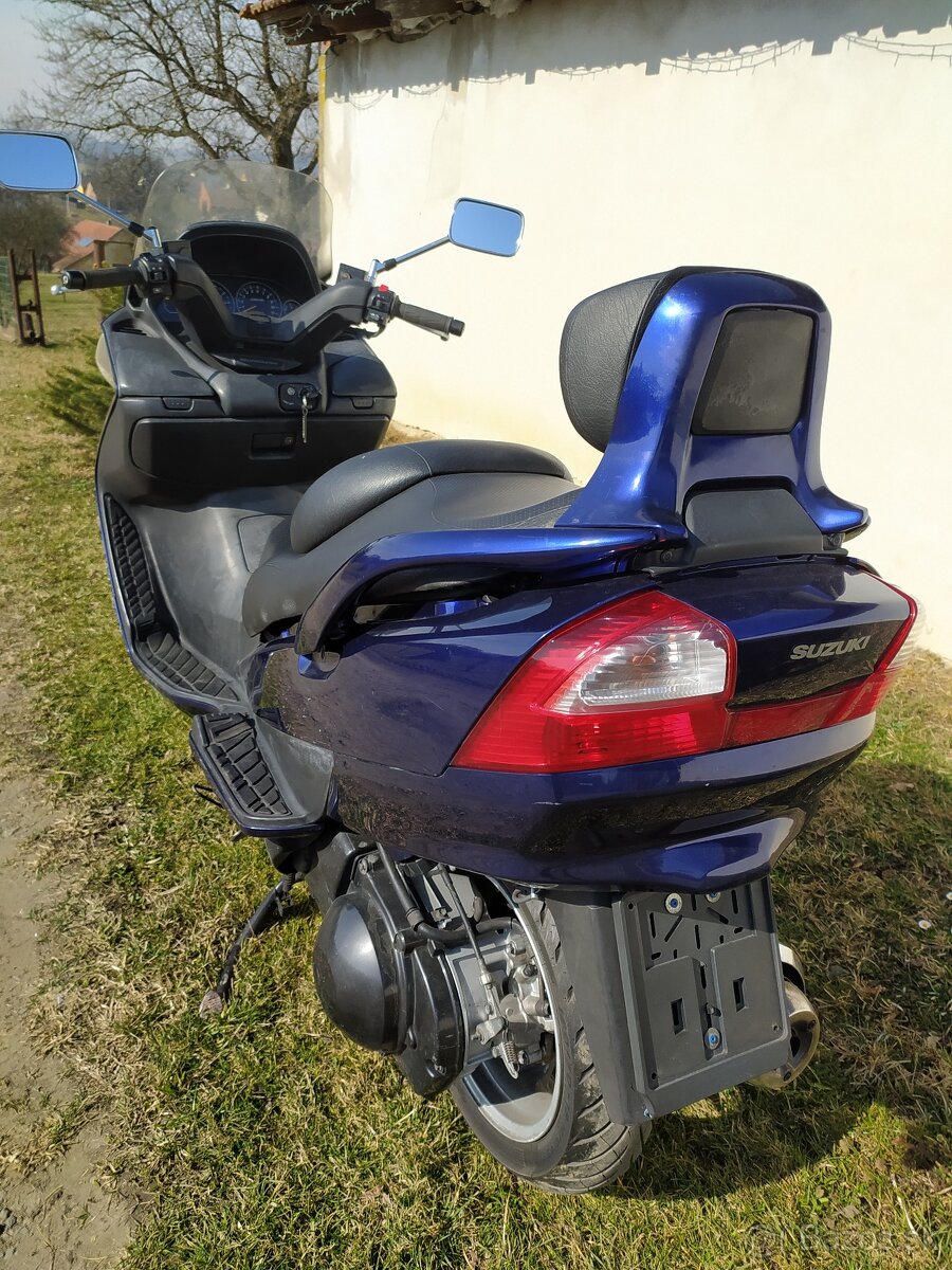 Suzuki Burgman 400 - 6