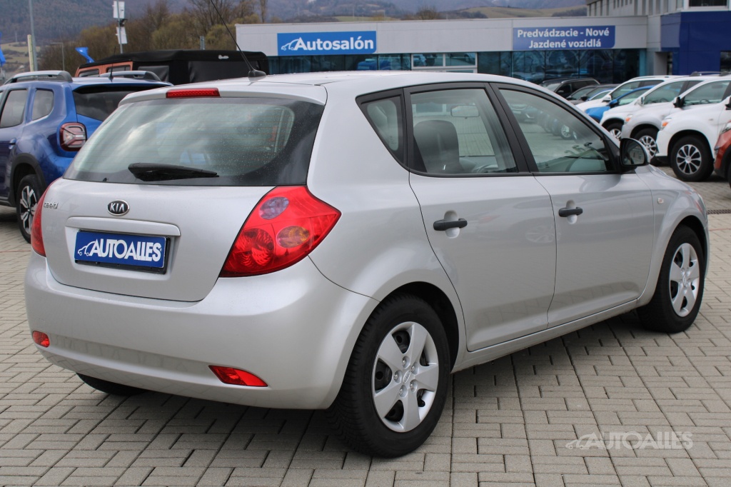 Kia Ceed 1,4 i 16V 80 kW - 6